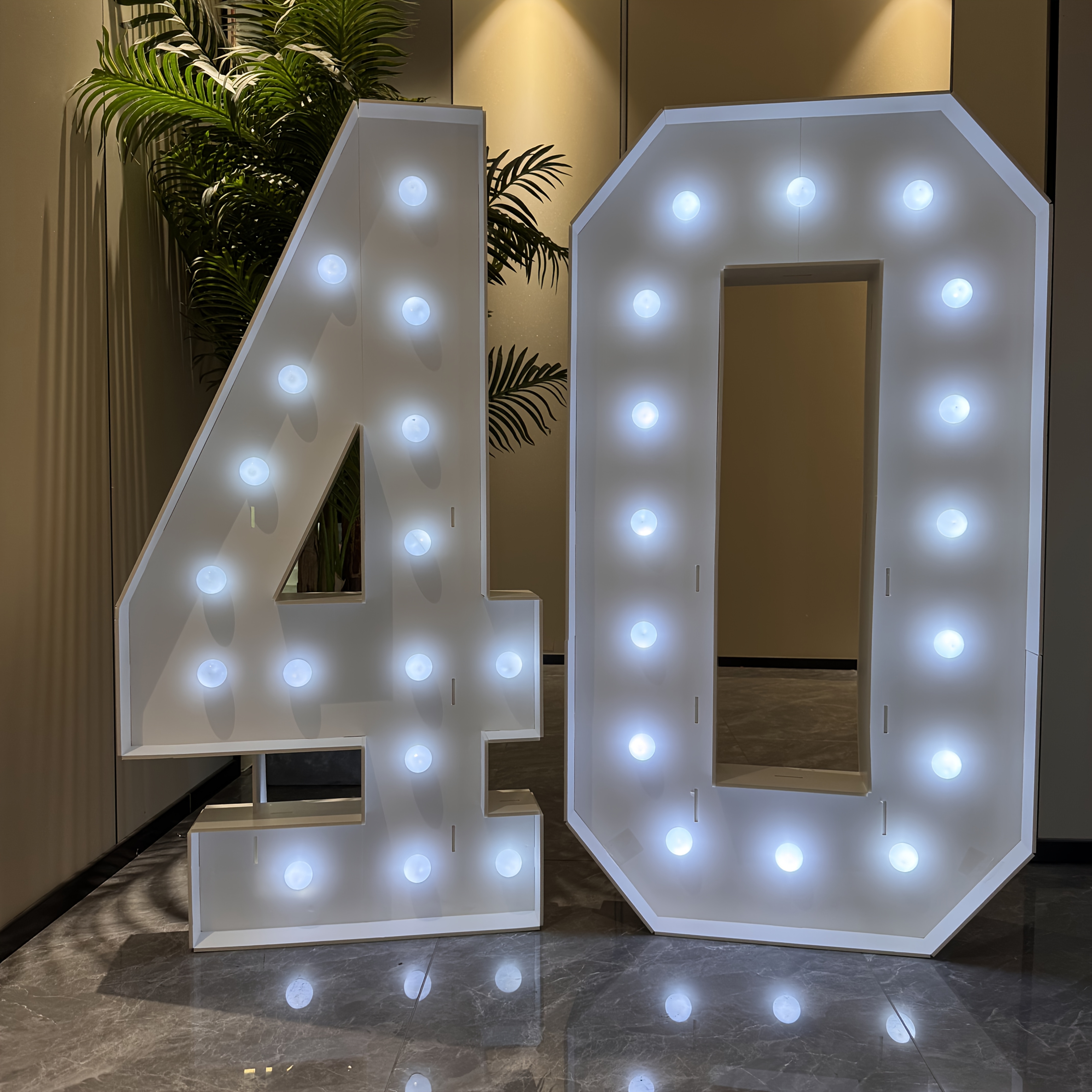 4-Foot Self-Illuminating LED N - Event & Party Supply avaliação e preço